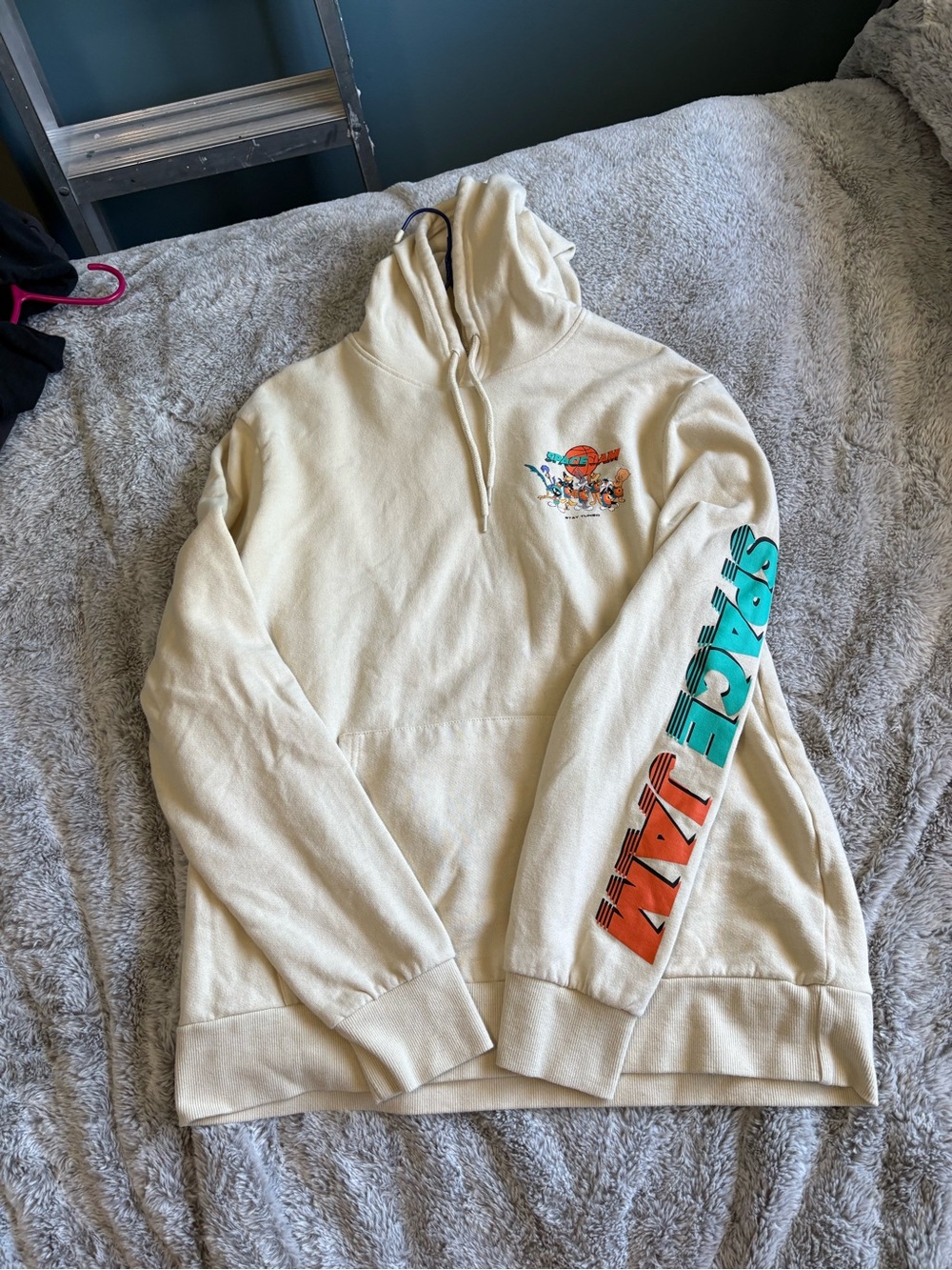 Cream Graphic Scoop-Neck Pullover Sweatshirt with Teal & Orange Sleeve Print